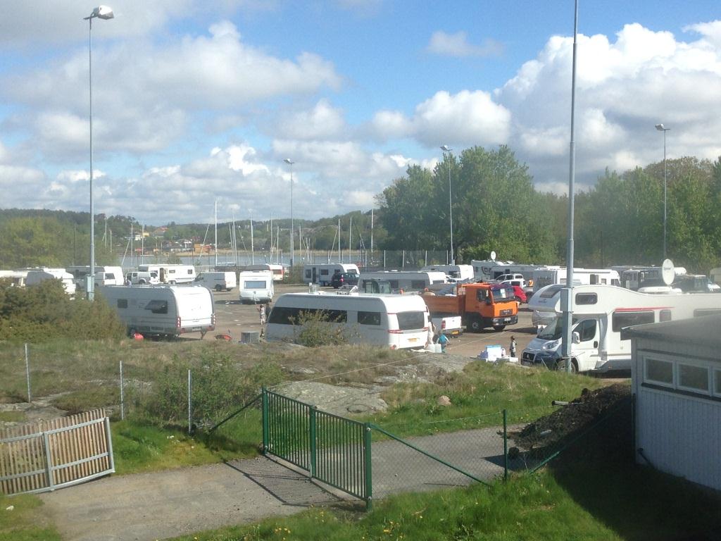 Hovåsbadets parkering, 9 maj 2014, low res