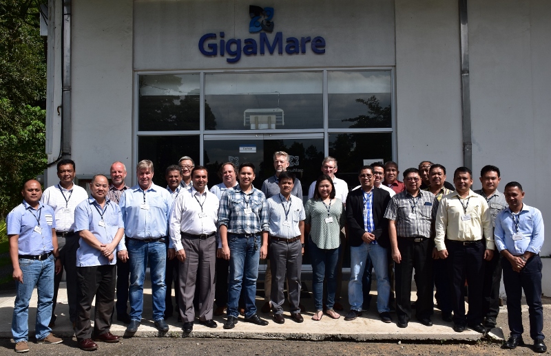The pioneering group from the first MRM User Seminar in Subic Bay, Philippines.